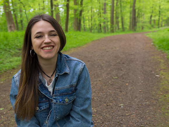 Outdoor portrait of Natalia in Hanover, Germany