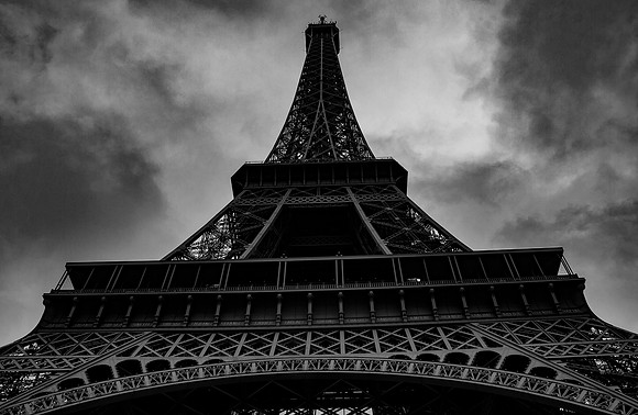 Looking up Eiffel Black and White